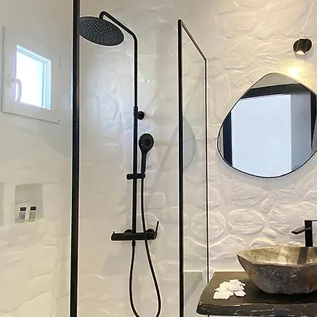 Charma Mykonos *