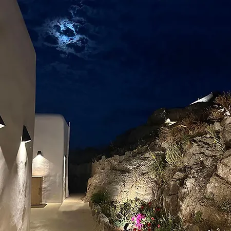Charma Mykonos *